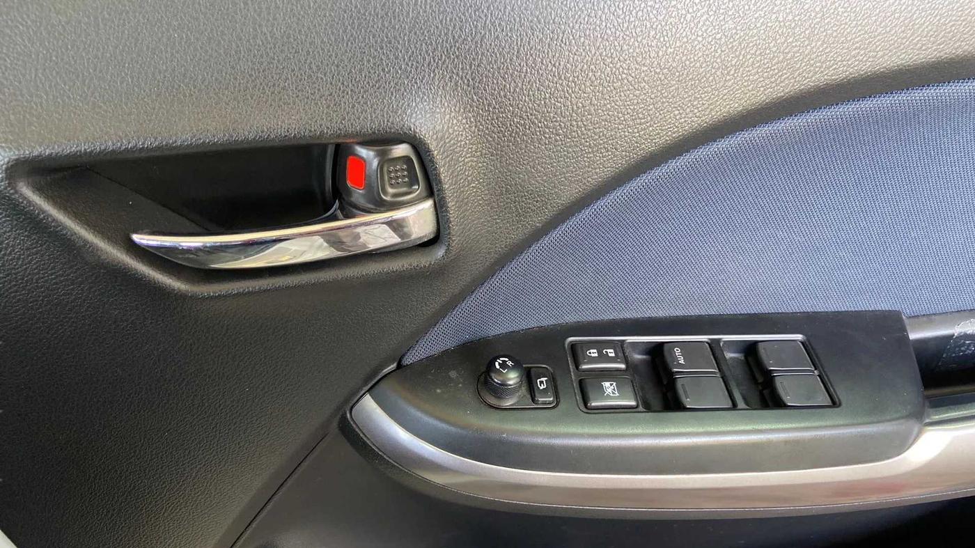 2021 Toyota Glanza V, Petrol, Manual, 18,725 km, Driver Side Door Panels Control