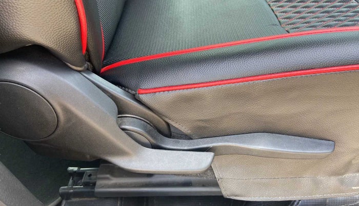 2021 Toyota Glanza V, Petrol, Manual, 18,725 km, Driver Side Adjustment Panel