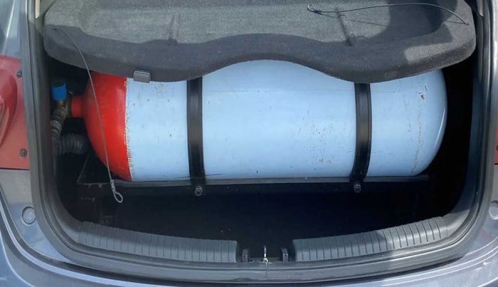 2018 Hyundai Grand i10 SPORTZ 1.2 KAPPA VTVT, CNG, Manual, 81,243 km, Boot Inside