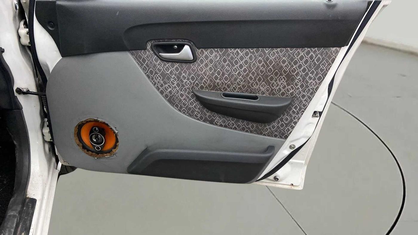 2018 Maruti Alto 800 LXI, Petrol, Manual, 68,182 km, Driver Side Door Panels Control
