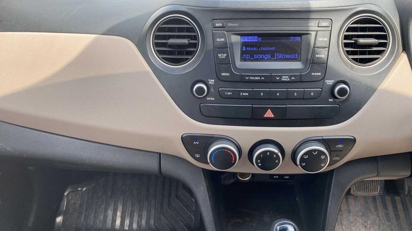 2016 Hyundai Grand i10 ASTA (O) AT 1.2 KAPPA VTVT, Petrol, Automatic, 45,196 km, Air Conditioner