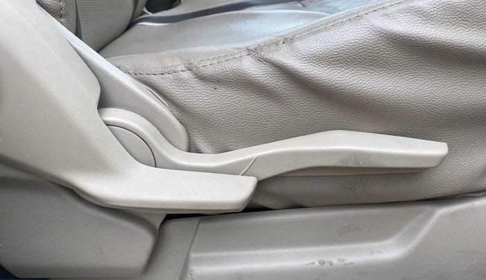 2019 Maruti Ertiga ZXI+ SHVS, Petrol, Manual, 31,193 km, Driver Side Adjustment Panel