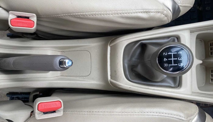 2019 Maruti Ertiga ZXI+ SHVS, Petrol, Manual, 31,193 km, Gear Lever
