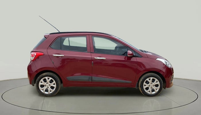 2016 Hyundai Grand i10 SPORTZ 1.2 KAPPA VTVT, Petrol, Manual, 34,930 km, Right Side View