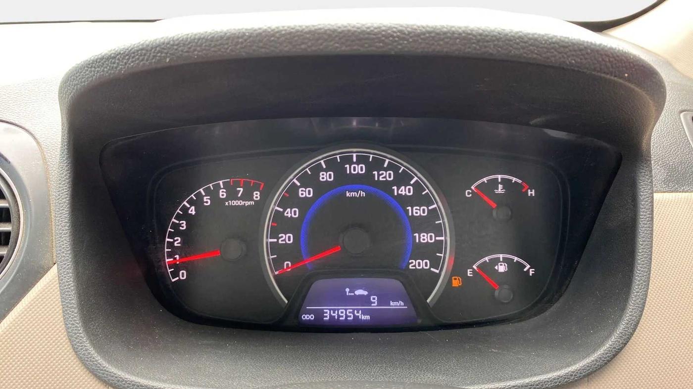 2016 Hyundai Grand i10 SPORTZ 1.2 KAPPA VTVT, Petrol, Manual, 34,930 km, Odometer Image