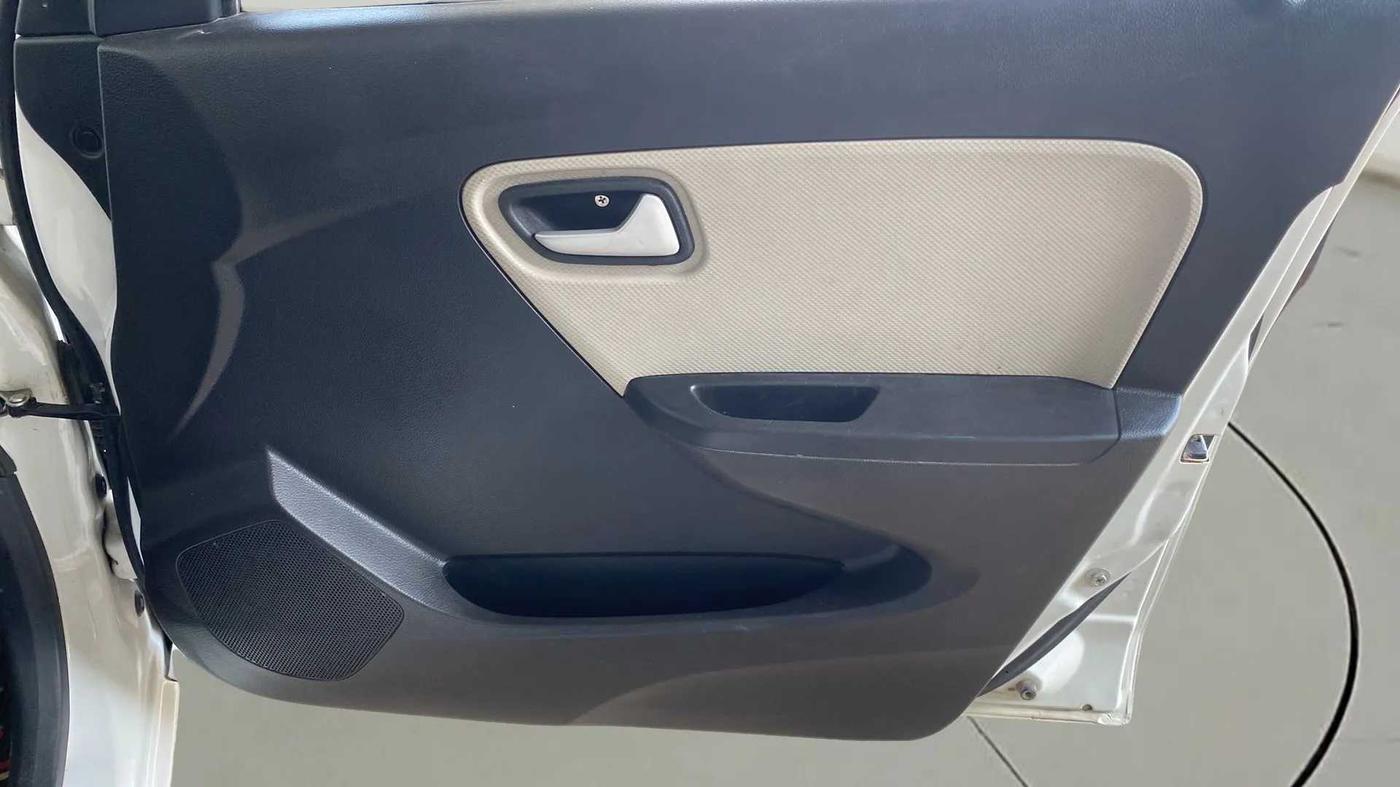 2021 Maruti Alto LXI, Petrol, Manual, 18,448 km, Driver Side Door Panels Control