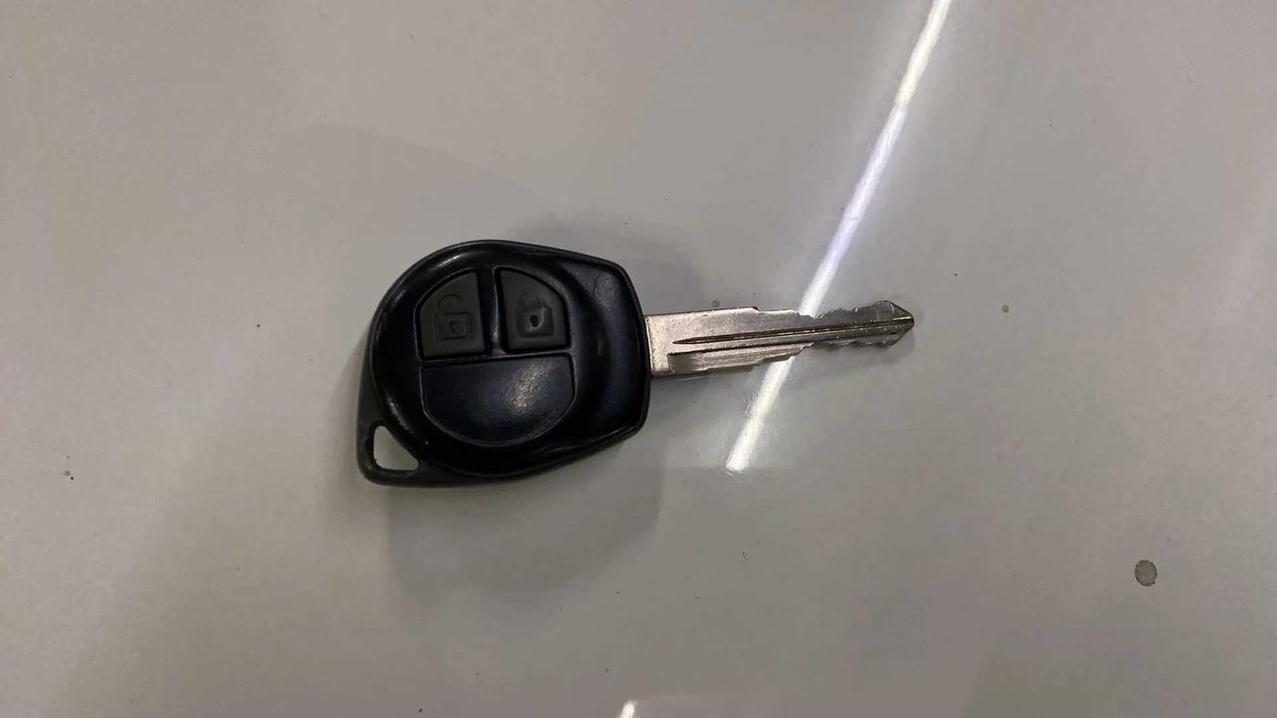 2015 Maruti Ertiga VXI, Petrol, Manual, 65,478 km, Key Close Up