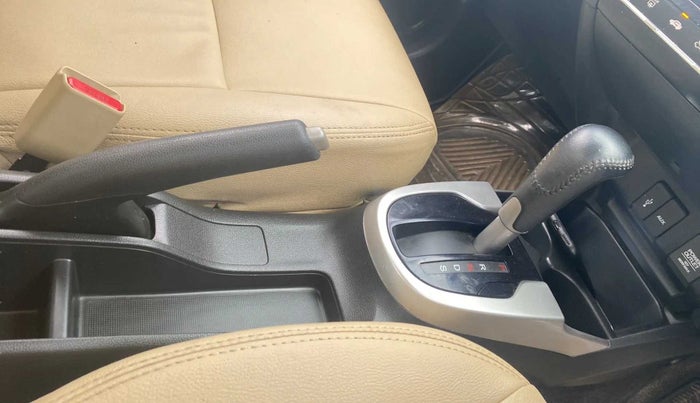 2017 Honda Jazz 1.2L I-VTEC V AT, Petrol, Automatic, 56,770 km, Gear Lever