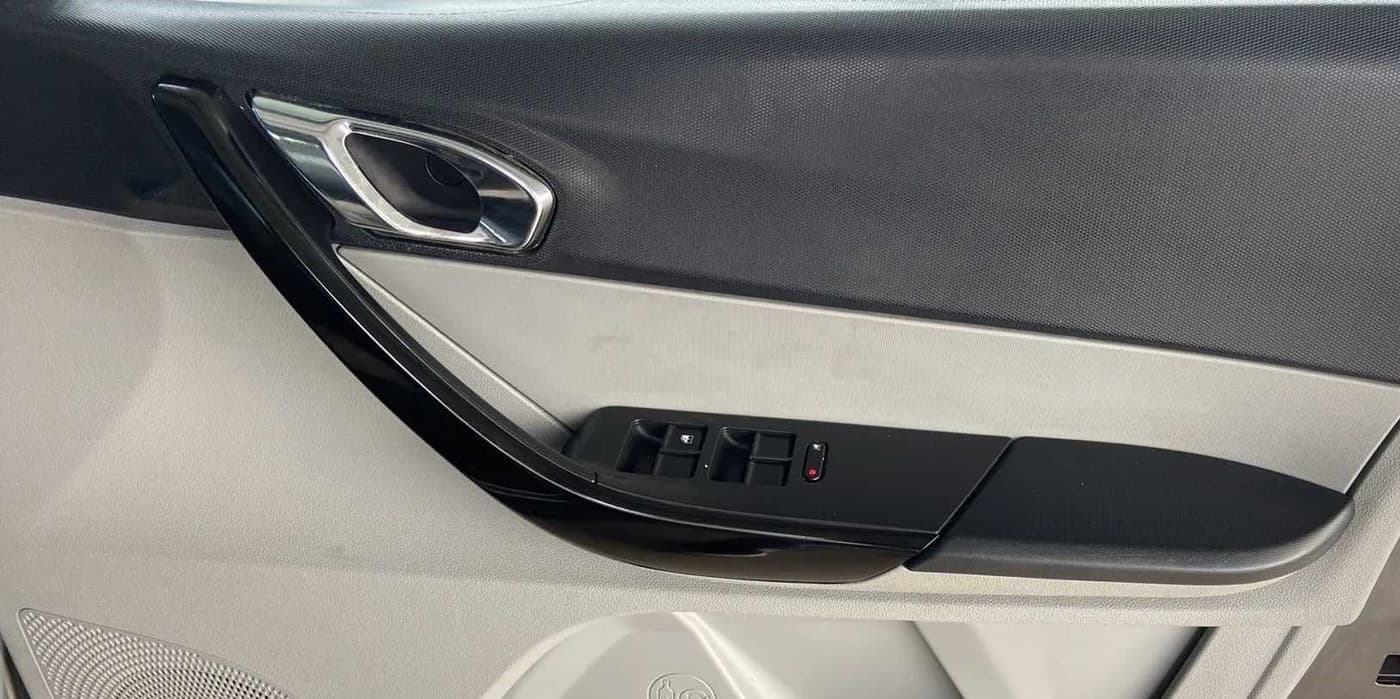 2020 Tata Tiago XZA PETROL, Petrol, Automatic, 26,337 km, Driver Side Door Panels Control