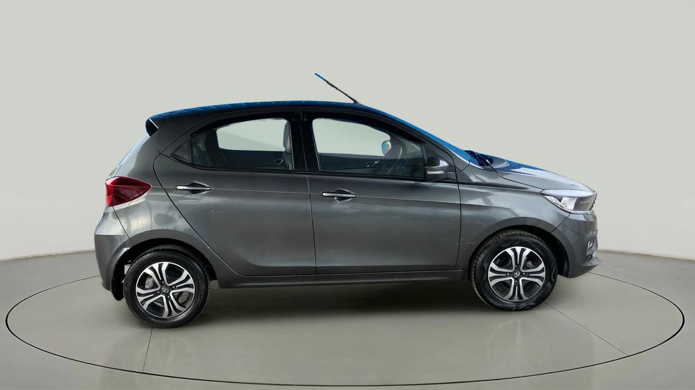 2020 Tata Tiago XZA PETROL, Petrol, Automatic, 26,337 km, Right Side View