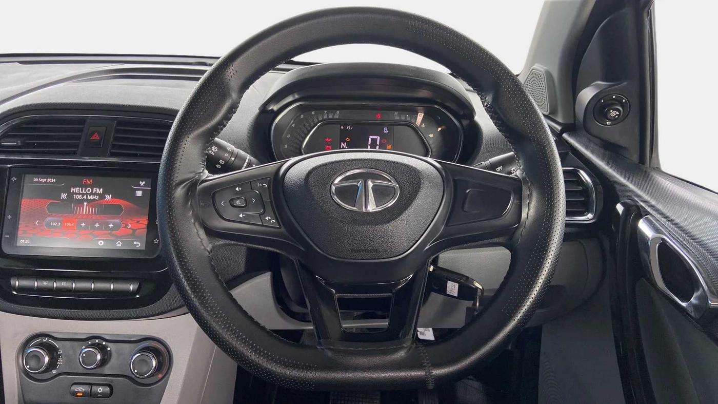2020 Tata Tiago XZA PETROL, Petrol, Automatic, 26,337 km, Steering Wheel Close Up