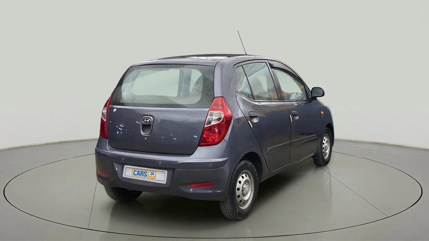 2014 Hyundai i10 MAGNA 1.1, Petrol, Manual, 30,531 km, Right Back Diagonal