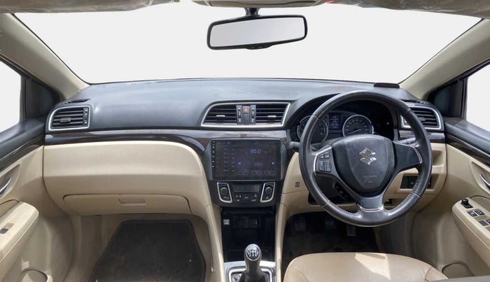 2016 Maruti Ciaz ZXI+, Petrol, Manual, 52,171 km, Dashboard