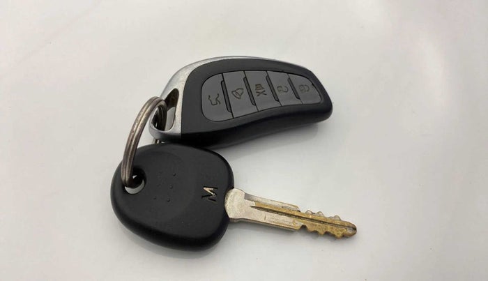 2019 Hyundai NEW SANTRO ERA EXECUTIVE, Petrol, Manual, 30,305 km, Key Close Up