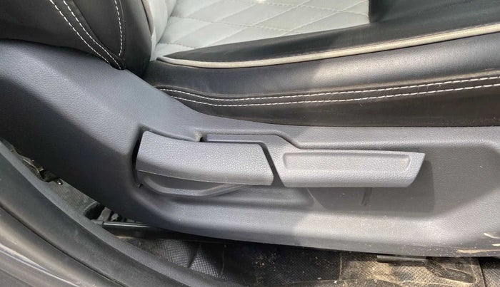 2023 Hyundai AURA S 1.2 CNG, CNG, Manual, 14,731 km, Driver Side Adjustment Panel