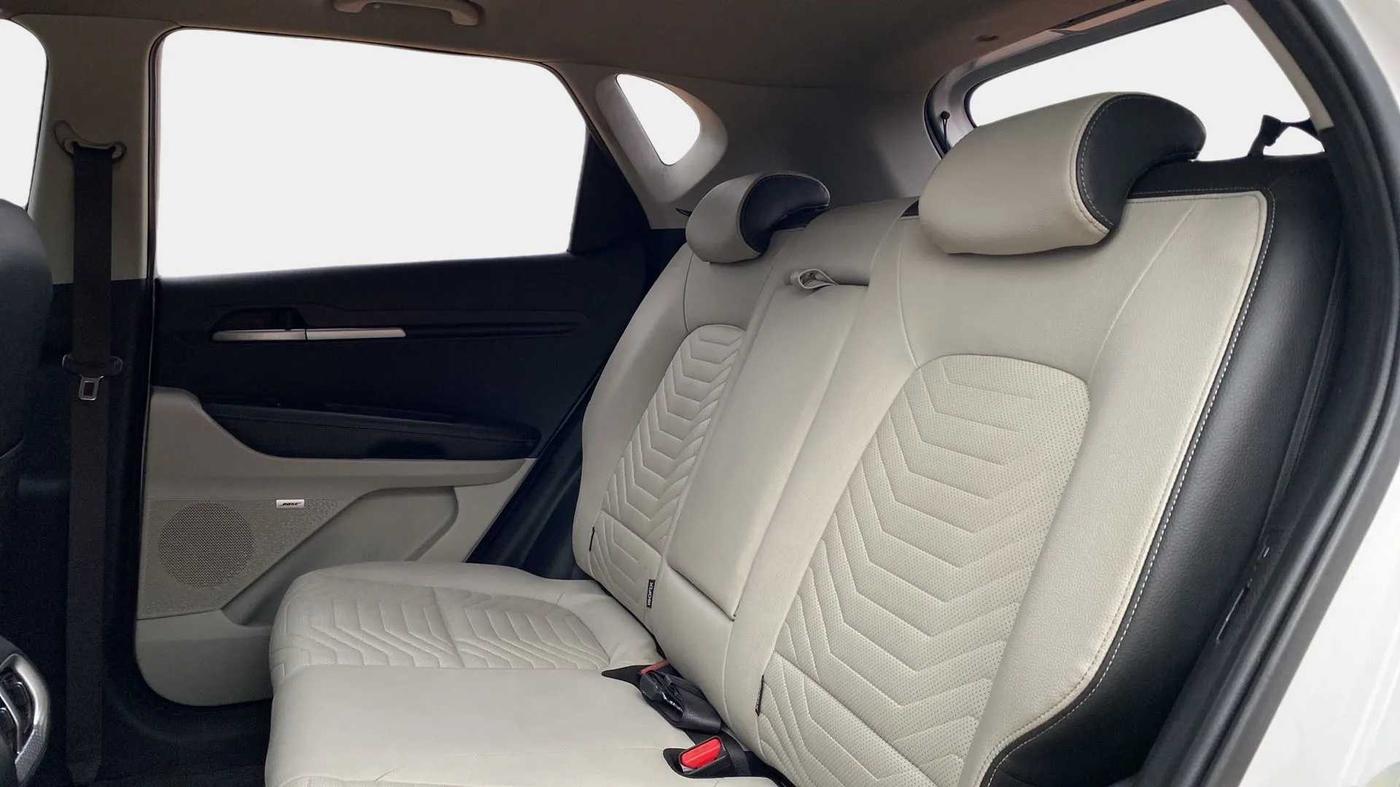 2020 KIA SONET HTX PLUS 1.5, Diesel, Manual, 47,663 km, Right Side Rear Door Cabin