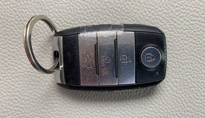 2020 KIA SONET HTX PLUS 1.5, Diesel, Manual, 47,663 km, Key Close Up