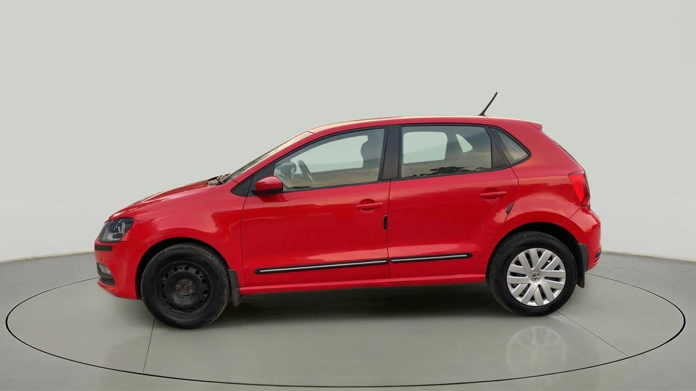 2016 Volkswagen Polo COMFORTLINE 1.2L, Petrol, Manual, 64,708 km, Left Side