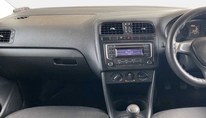 2016 Volkswagen Polo COMFORTLINE 1.2L, Petrol, Manual, 64,708 km, Air Conditioner
