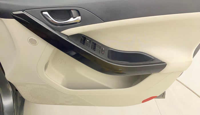 2021 Tata NEXON XZ PLUS PETROL, Petrol, Manual, 25,544 km, Driver Side Door Panels Control