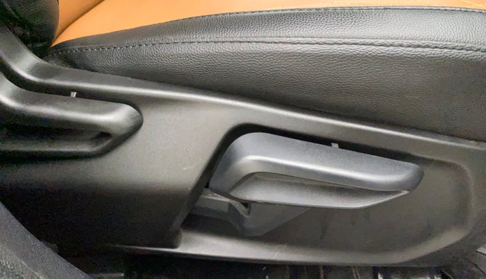 2021 Tata NEXON XZ PLUS PETROL, Petrol, Manual, 25,544 km, Driver Side Adjustment Panel