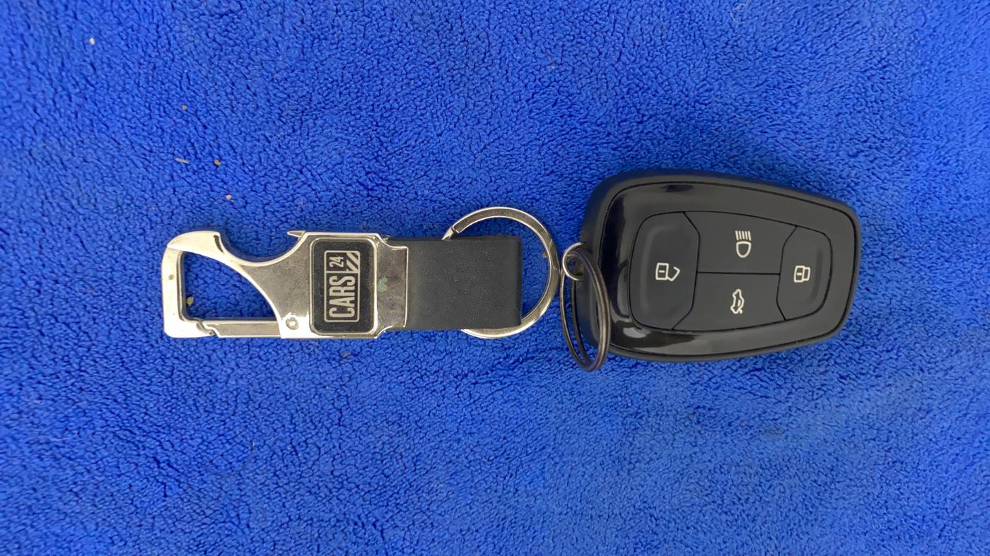2021 Tata NEXON XZ PLUS PETROL, Petrol, Manual, 25,544 km, Key Close Up