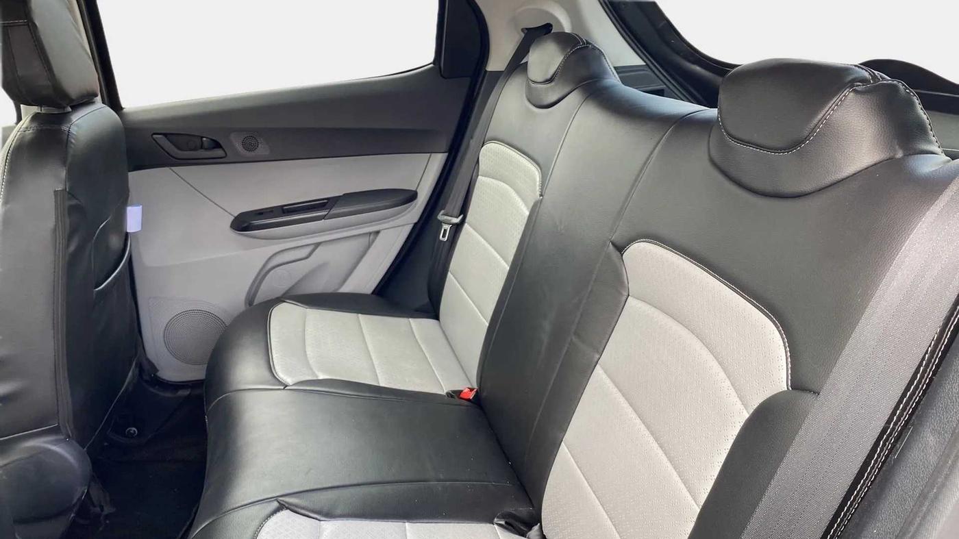 2022 Tata Tiago XT (O) PETROL, Petrol, Manual, 6,990 km, Right Side Rear Door Cabin