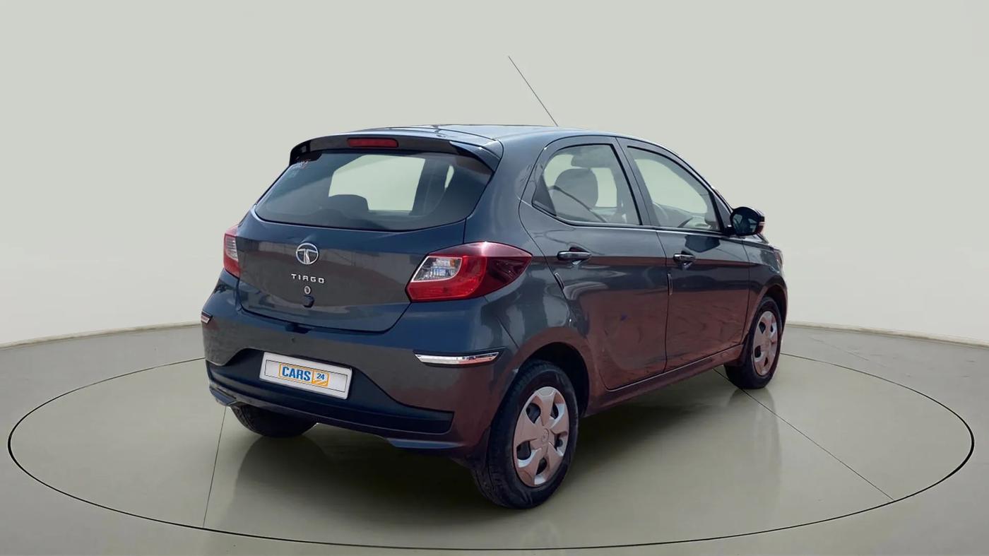 2022 Tata Tiago XT (O) PETROL, Petrol, Manual, 6,990 km, Right Back Diagonal