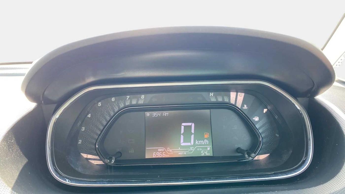 2022 Tata Tiago XT (O) PETROL, Petrol, Manual, 6,990 km, Odometer Image