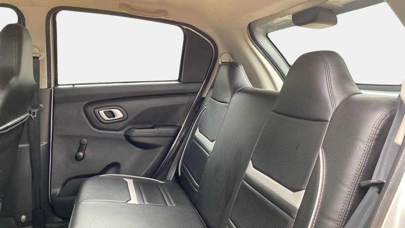 2020 Datsun Redi Go T(O) 1.0 AMT, CNG, Automatic, 23,367 km, Right Side Rear Door Cabin