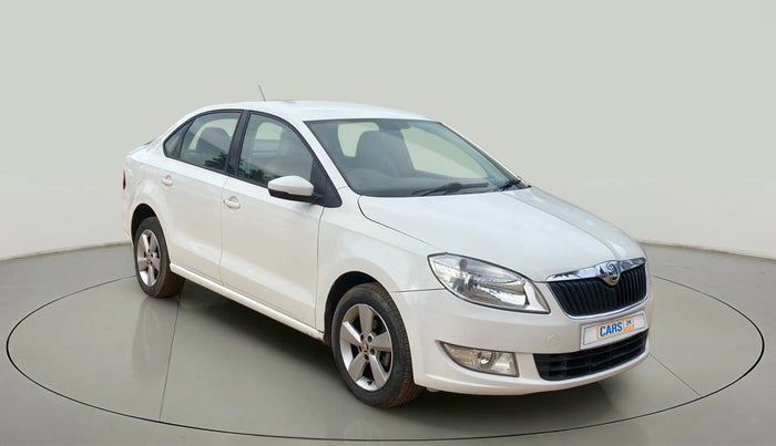 2016 Skoda Rapid AMBITION 1.6 MPI MT, Petrol, Manual, 66,457 km, Right Front Diagonal