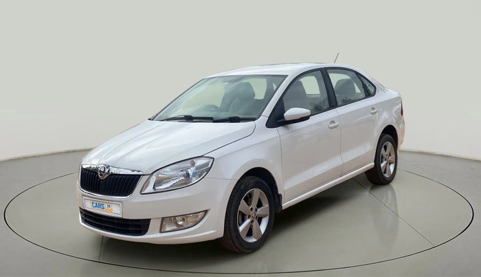 2016 Skoda Rapid AMBITION 1.6 MPI MT, Petrol, Manual, 66,457 km, Left Front Diagonal