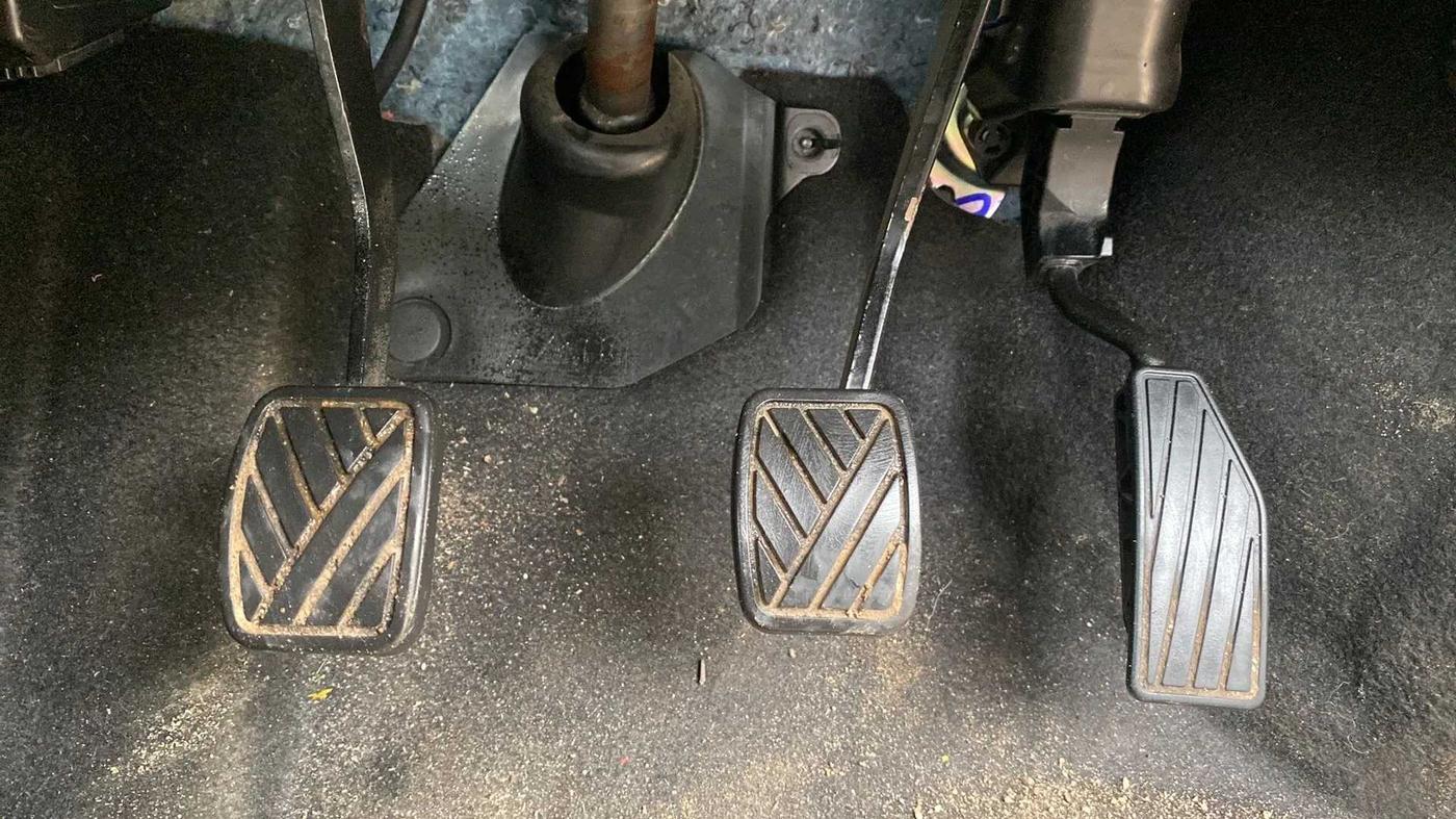 2022 Maruti IGNIS DELTA 1.2, Petrol, Manual, 18,585 km, Pedals