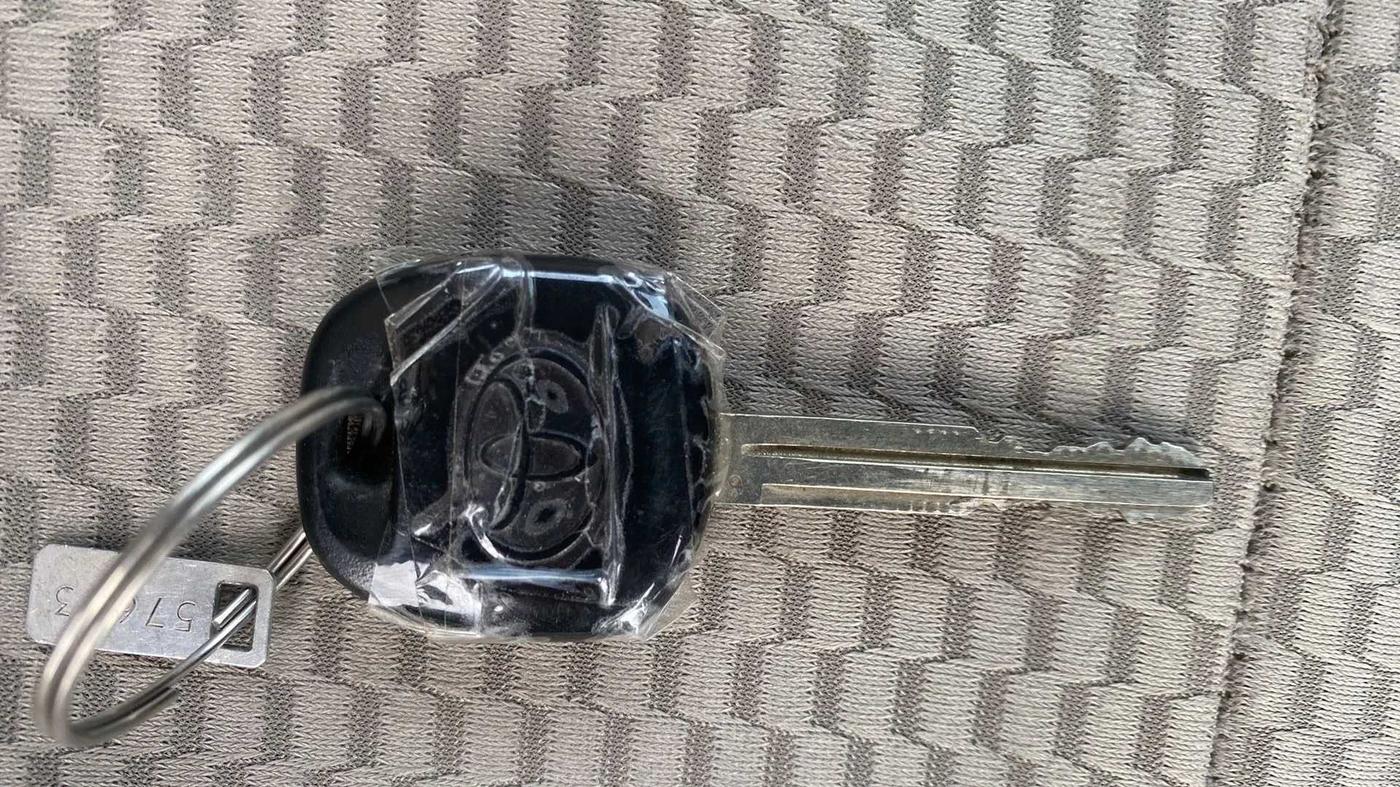 2014 Toyota Etios V, Petrol, Manual, 54,355 km, Key Close Up
