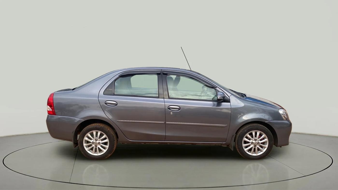 2014 Toyota Etios V, Petrol, Manual, 54,355 km, Right Side View