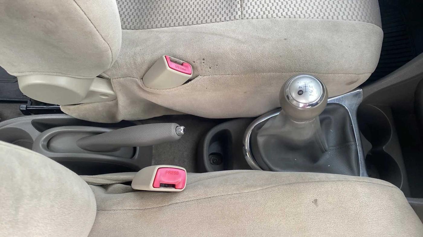 2014 Toyota Etios V, Petrol, Manual, 54,355 km, Gear Lever