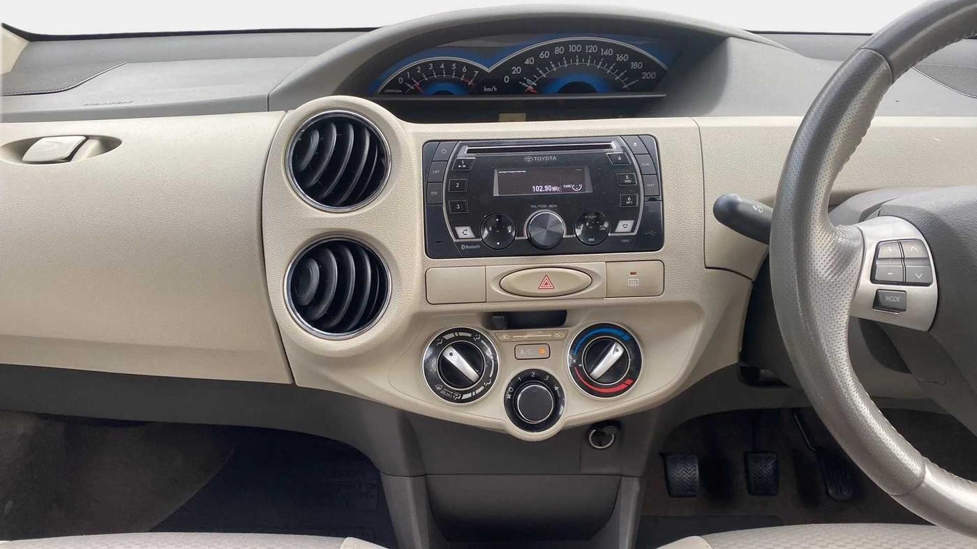 2014 Toyota Etios V, Petrol, Manual, 54,355 km, Air Conditioner