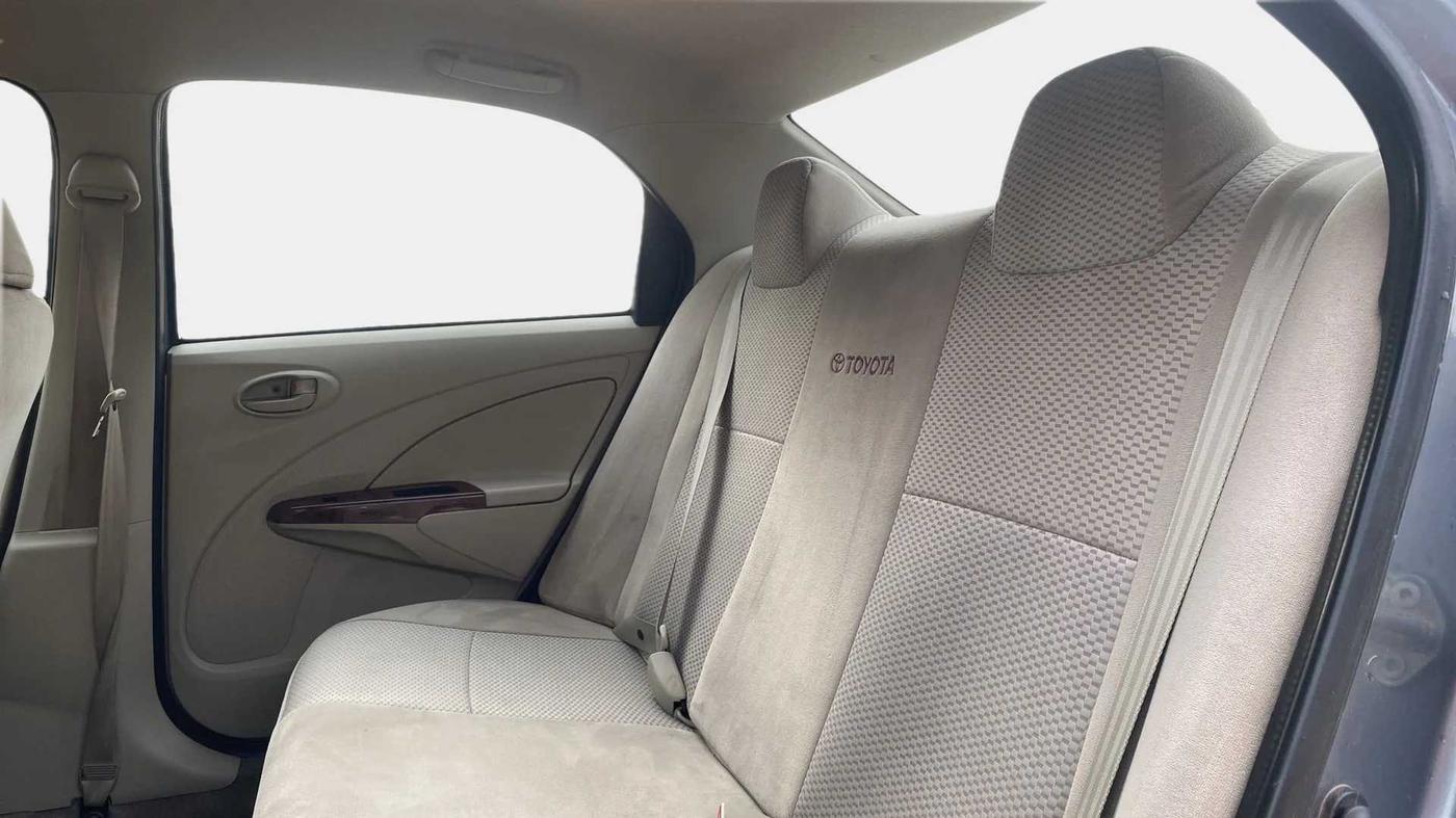 2014 Toyota Etios V, Petrol, Manual, 54,355 km, Right Side Rear Door Cabin