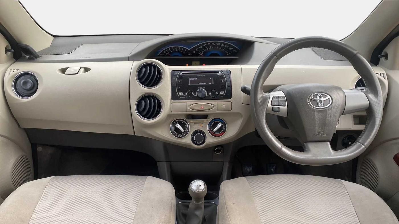 2014 Toyota Etios V, Petrol, Manual, 54,355 km, Dashboard