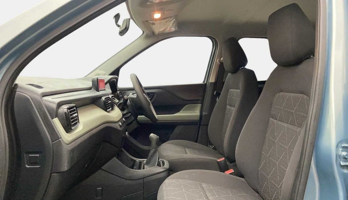 2022 Tata PUNCH ADVENTURE MT, Petrol, Manual, 15,901 km, Right Side Front Door Cabin