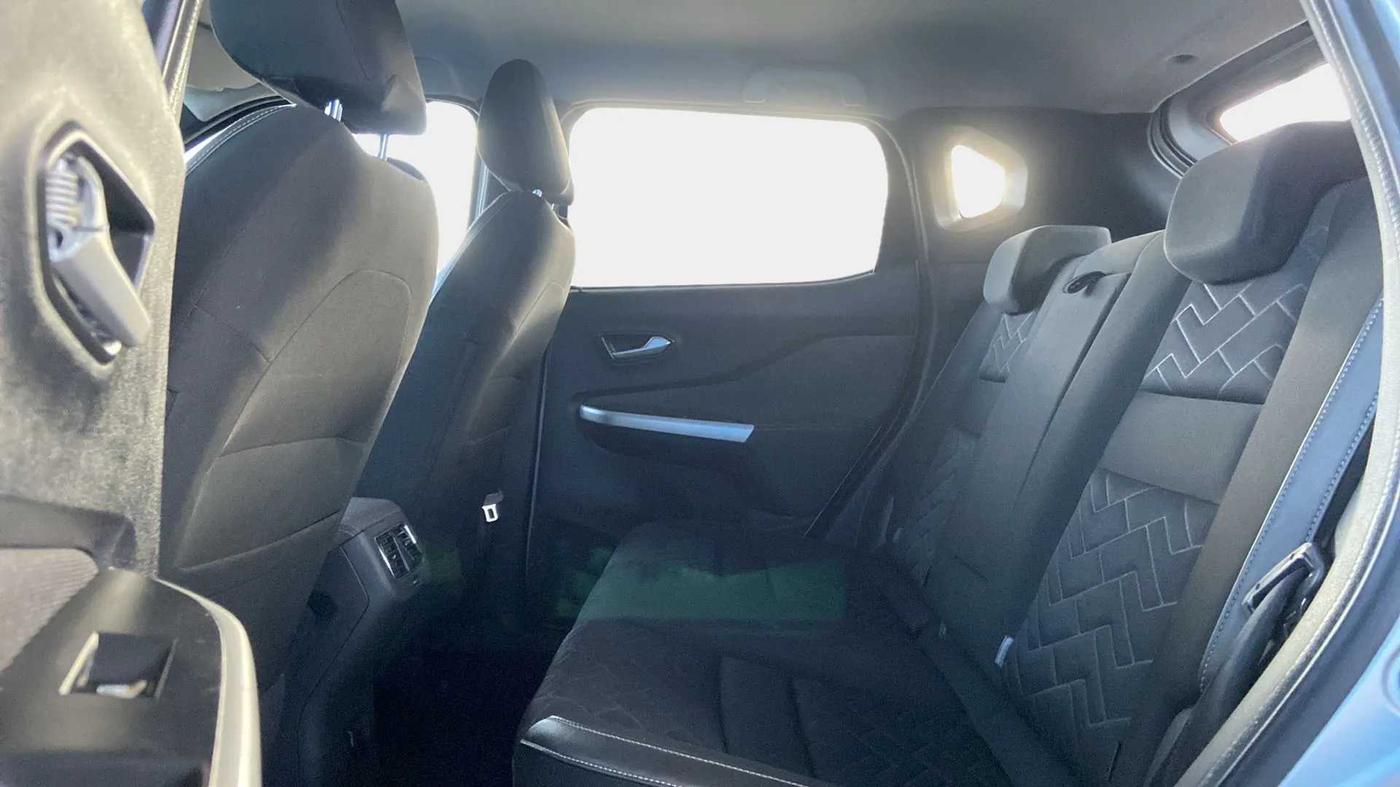 2020 Nissan MAGNITE XV PREMIUM TURBO (O), Petrol, Manual, 43,118 km, Right Side Rear Door Cabin