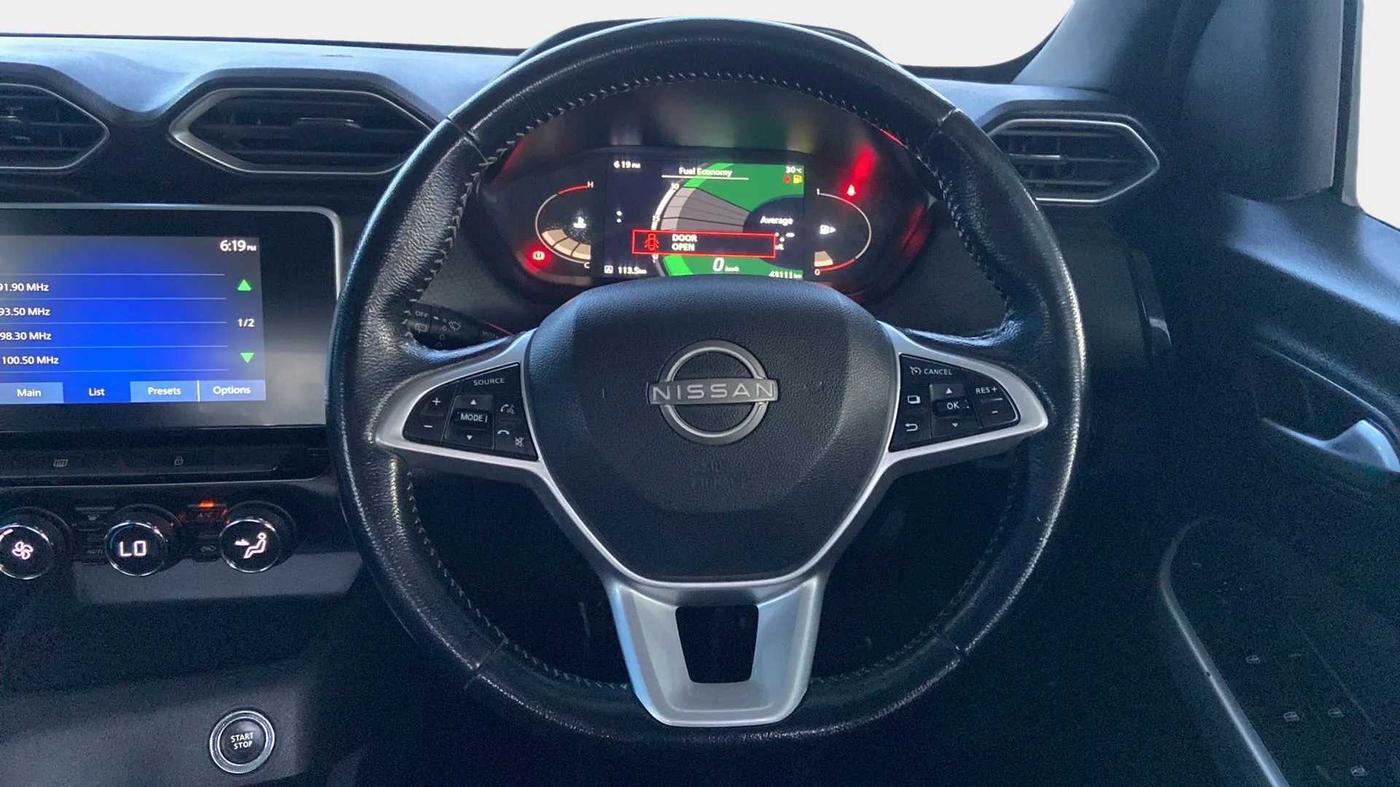 2020 Nissan MAGNITE XV PREMIUM TURBO (O), Petrol, Manual, 43,118 km, Steering Wheel Close Up
