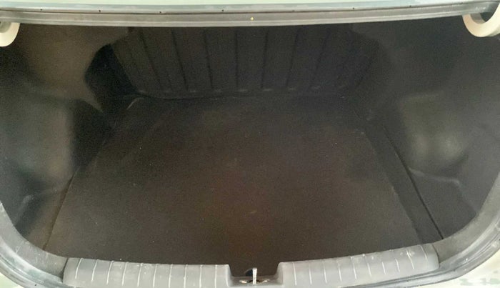 2016 Hyundai Xcent S 1.2, Petrol, Manual, 36,130 km, Boot Inside