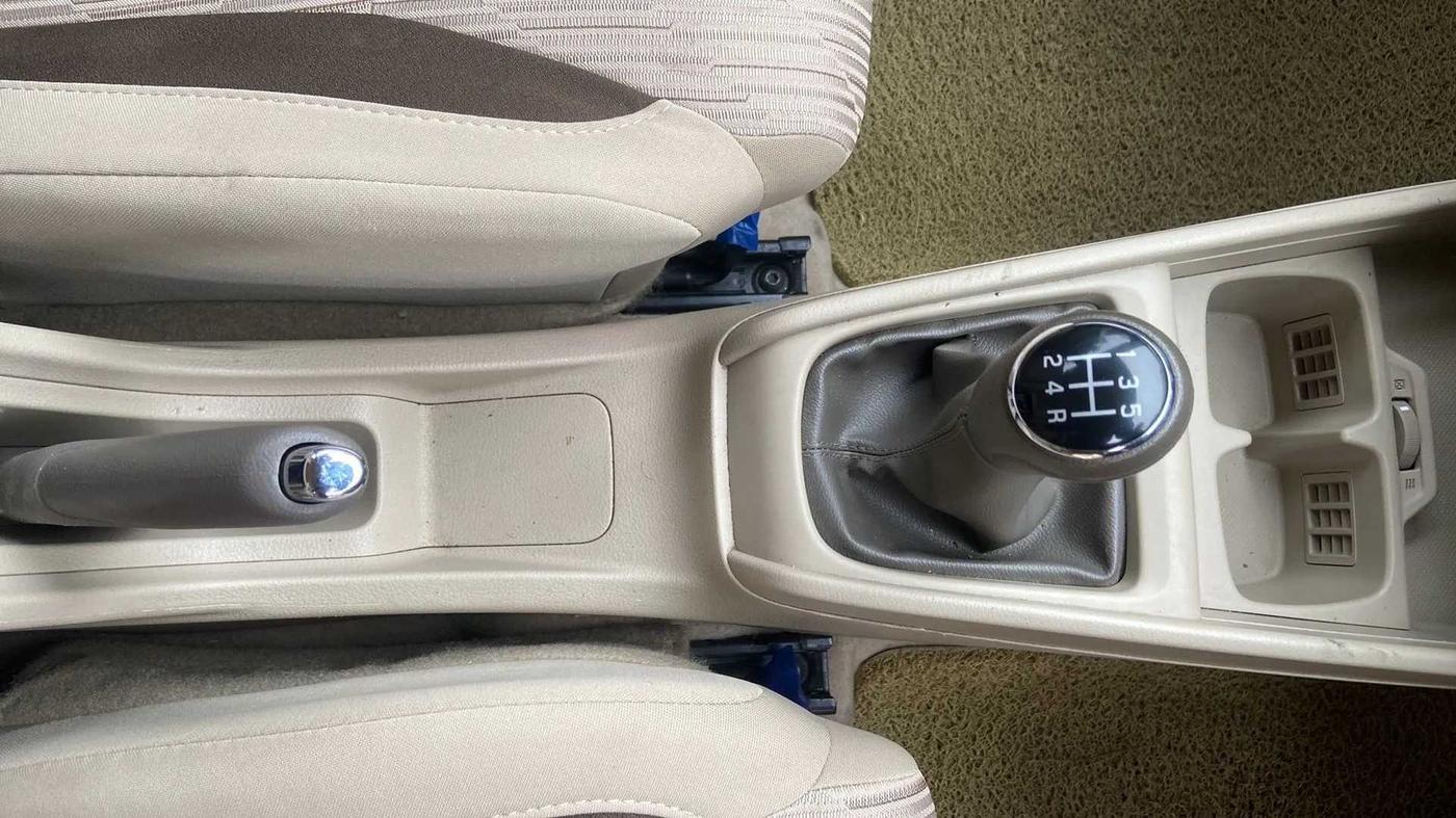 2021 Maruti Ertiga ZXI+ SHVS, Petrol, Manual, 45,969 km, Gear Lever