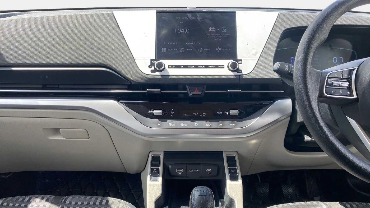 2022 KIA CARENS PRESTIGE PLUS 1.4 PETROL 7 STR, Petrol, Manual, 12,159 km, Air Conditioner