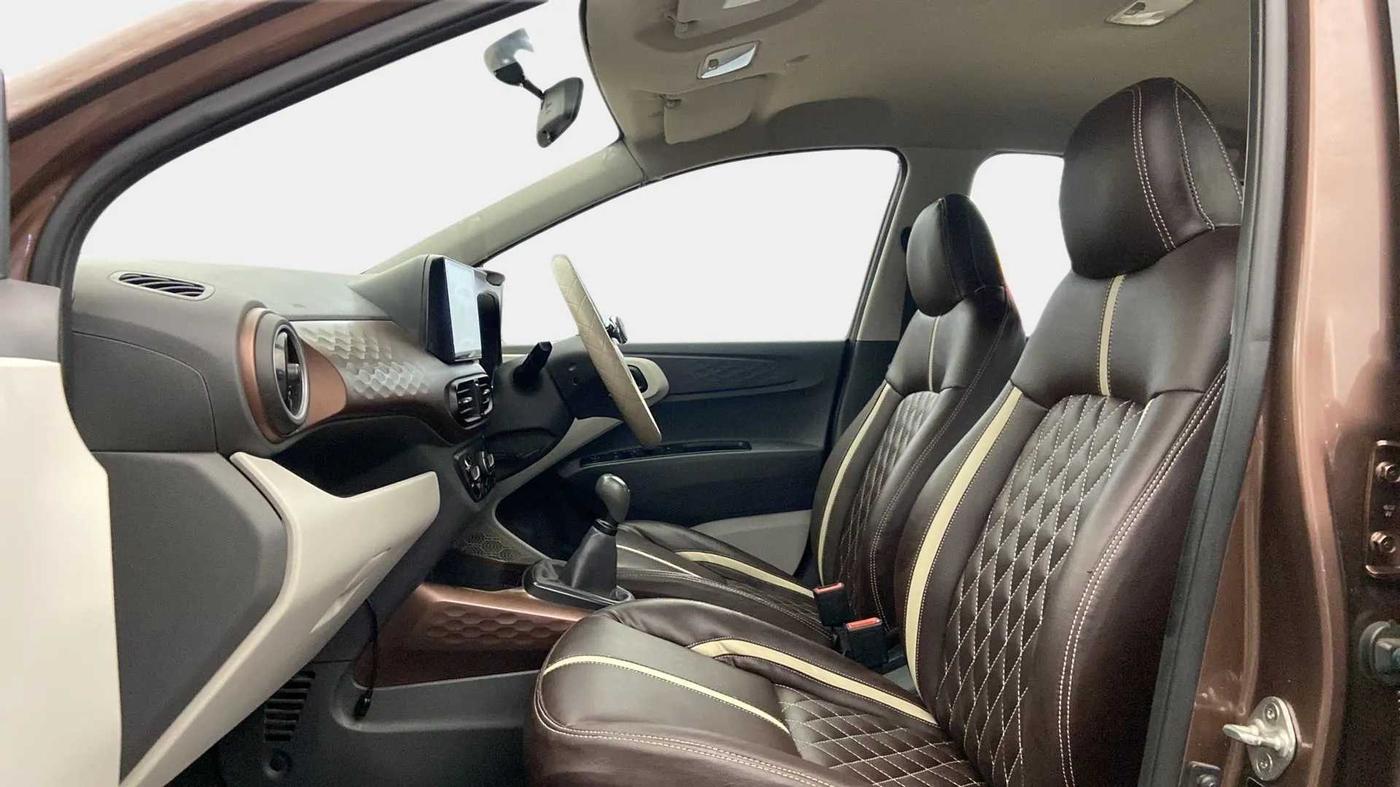 2020 Hyundai AURA S 1.2 CNG, CNG, Manual, 68,868 km, Right Side Front Door Cabin