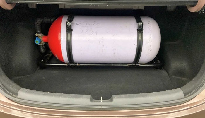 2020 Hyundai AURA S 1.2 CNG, CNG, Manual, 68,868 km, Boot Inside