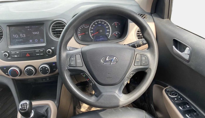 2020 Hyundai Grand i10 SPORTZ 1.2 KAPPA VTVT, Petrol, Manual, 42,758 km, Steering Wheel Close Up