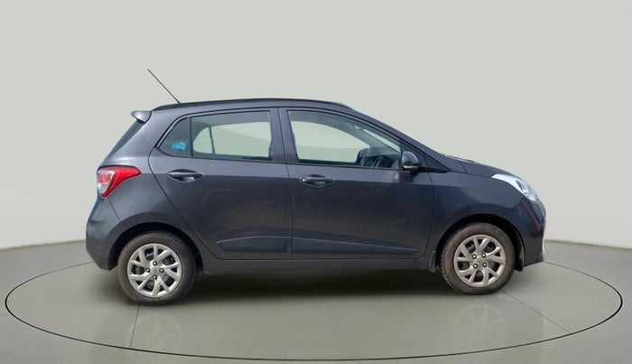 2020 Hyundai Grand i10 SPORTZ 1.2 KAPPA VTVT, Petrol, Manual, 42,758 km, Right Side
