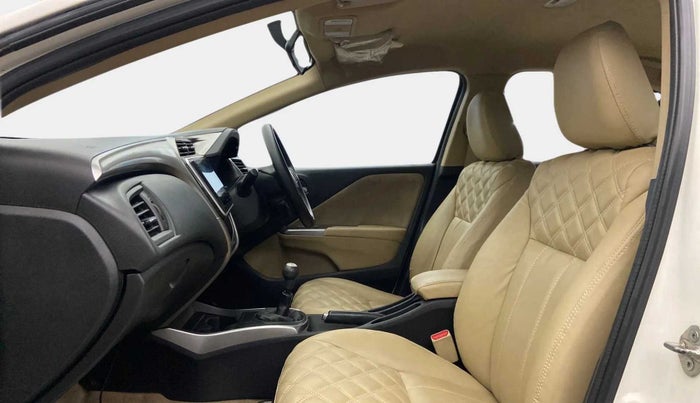 2015 Honda City 1.5L I-VTEC V MT, CNG, Manual, 1,06,409 km, Right Side Front Door Cabin